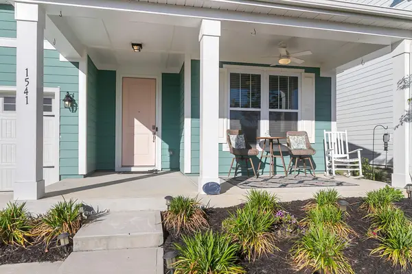 1541 Homecoming Boulevard, Ravenel, SC 29470