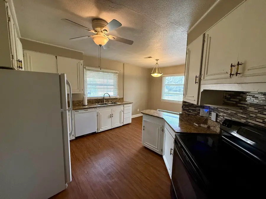 1183 Sawyer Street, Orangeburg, SC 29115 - #2