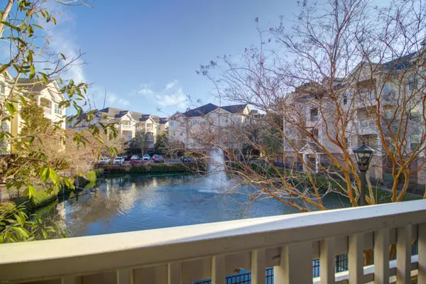 2244 Ashley Crossing Drive #613, Charleston, SC 29414