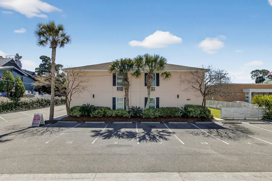 2057 Middle Street #Apt 10, Sullivans Island, SC 29482 - #2