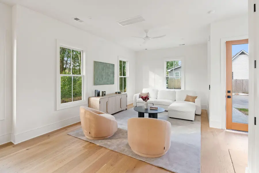 2 F Street, Charleston, SC 29403 - #3