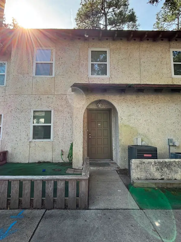 400 William Hilton Parkway #105, Hilton Head Island, SC 29926