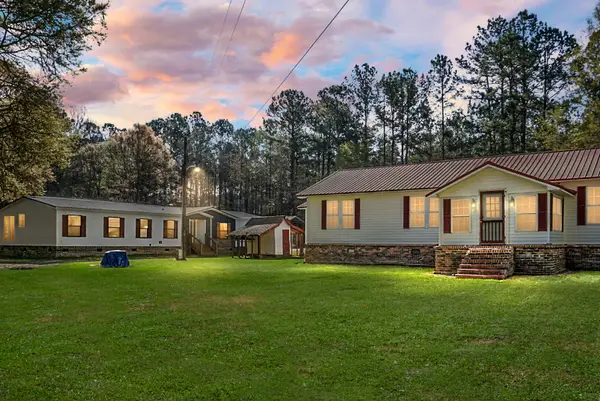 274 Rae Lane, Bonneau, SC 29431