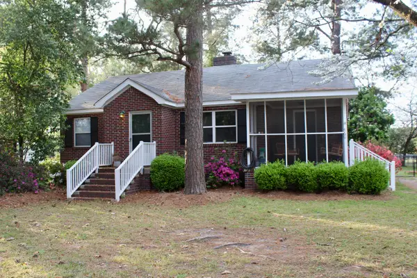 460 Hampton Street, Elloree, SC 29047