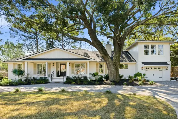 1106 Meadowcroft Lane, Mount Pleasant, SC 29464