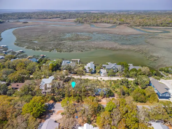 307 Jungle Road, Edisto Beach, SC 29438