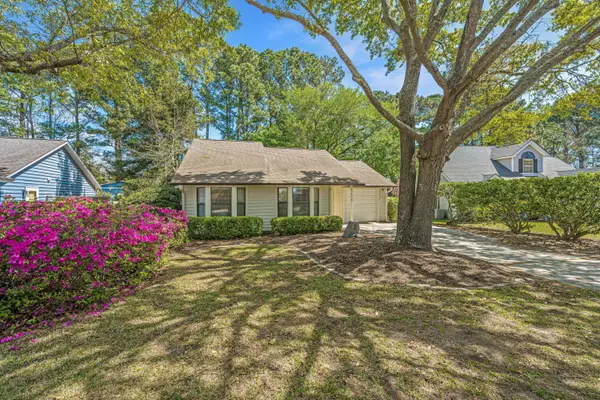 1525 E Crossing Lane, Mount Pleasant, SC 29466