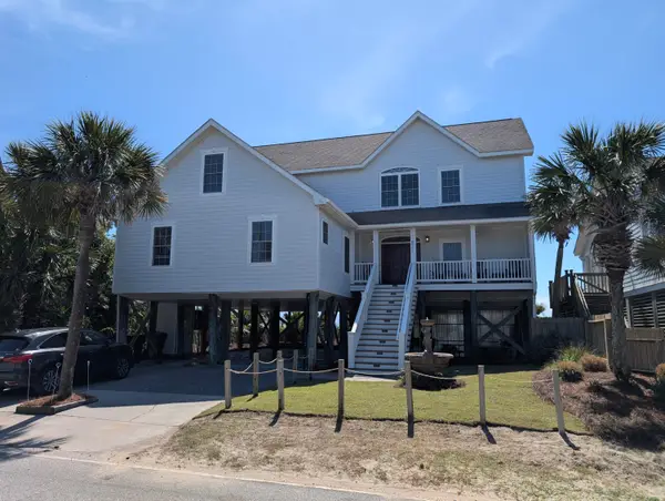 621 E Arctic Avenue, Folly Beach, SC 29439