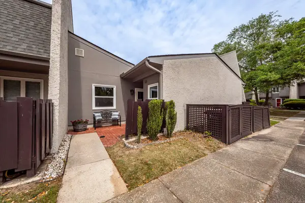 306 Ventura Place, Mount Pleasant, SC 29464