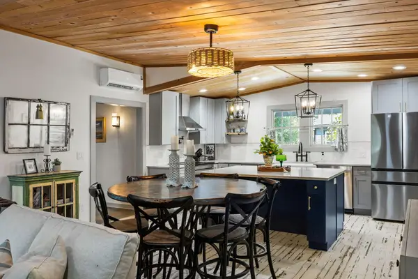 212 E Hudson Avenue, Folly Beach, SC 29439