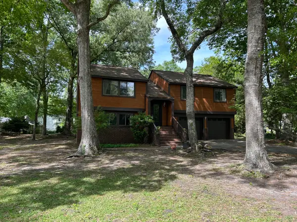 101 Timberlake Court, Summerville, SC 29485