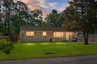 109 N Hampton Street, Summerville, SC 29483