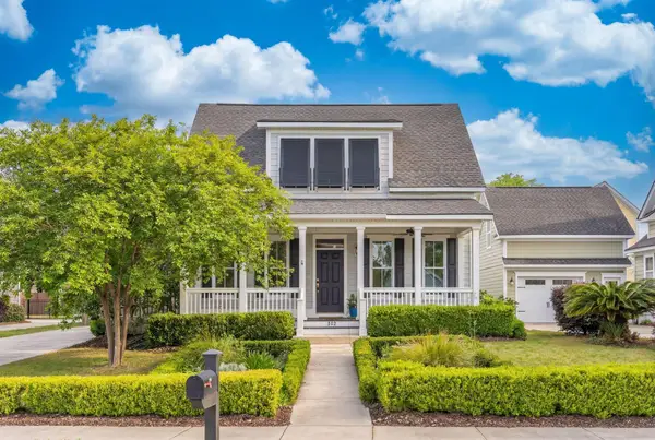 302 Back Pond Court, Wando, SC 29492