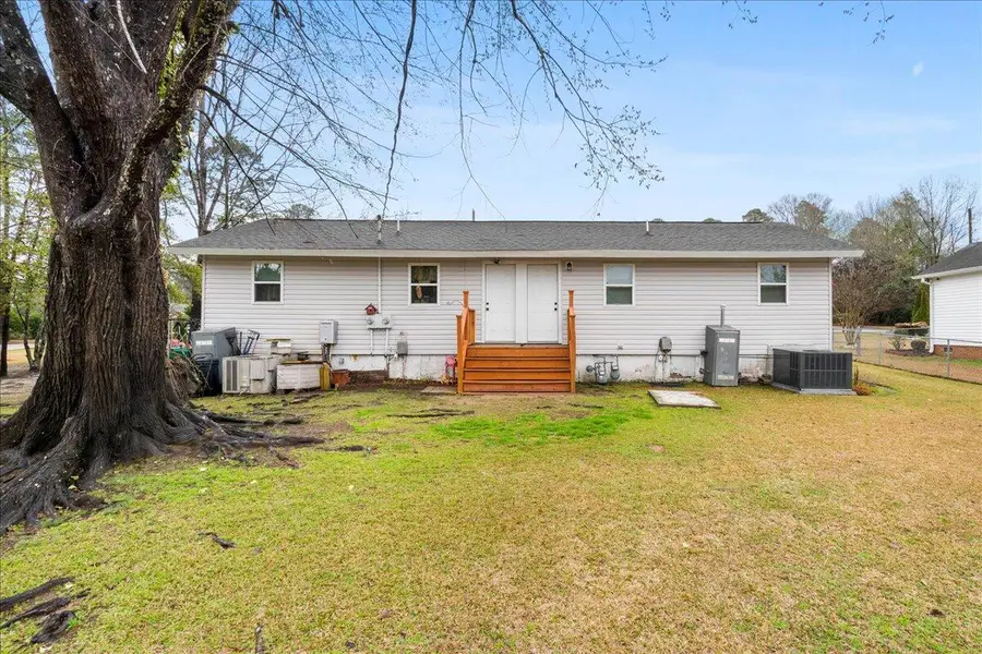406 Butler Street, Saint Matthews, SC 29135 - #2