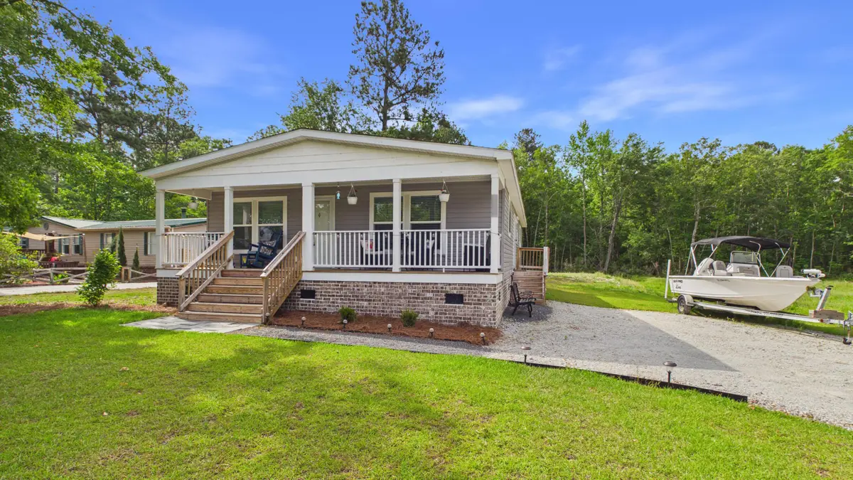 208 General Moultrie Drive, Bonneau, SC 29431 - #1