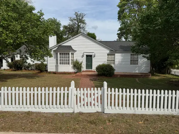 200 N Lemacks Street, Walterboro, SC 29488