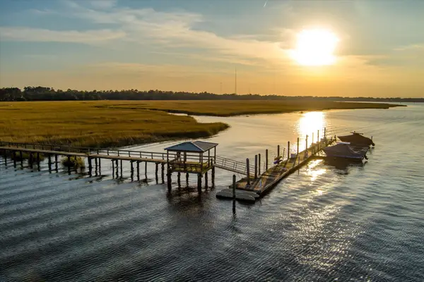 22 River Reach Way, Charleston, SC 29407
