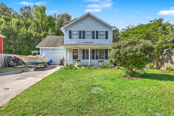 135 Brightwood Drive, Huger, SC 29450