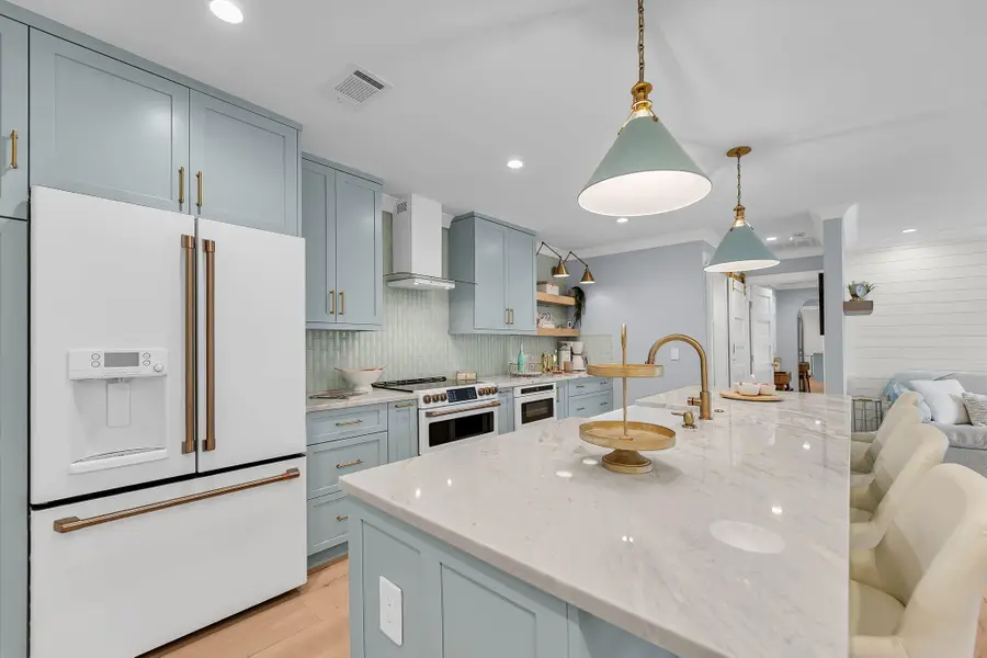 1481 Center Street Extension #204, Mount Pleasant, SC 29464 - #3