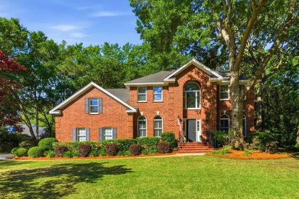 686 Cain Drive, Mount Pleasant, SC 29464