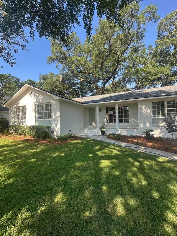 1389 Parkshore Drive, Charleston, SC 29407