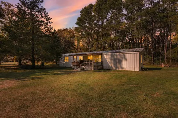 200 Sings Lane, Holly Hill, SC 29059