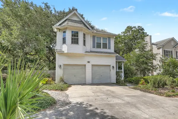 1759 Crystal Lake Drive, Charleston, SC 29412