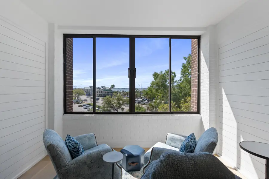14 Lockwood Drive #Apt 2d, Charleston, SC 29401 - #3