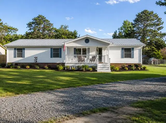 163 Glen Street, Summerville, SC 29483 - #1
