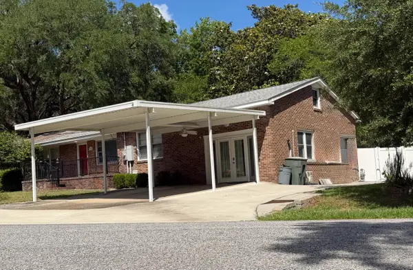 1022 Riverview Drive, Hanahan, SC 29410