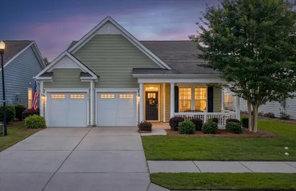 2016 Redback Drive, Summerville, SC 29483