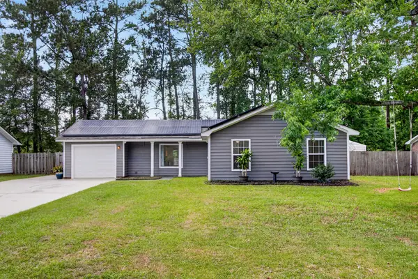 450 Longleaf Drive, Summerville, SC 29483