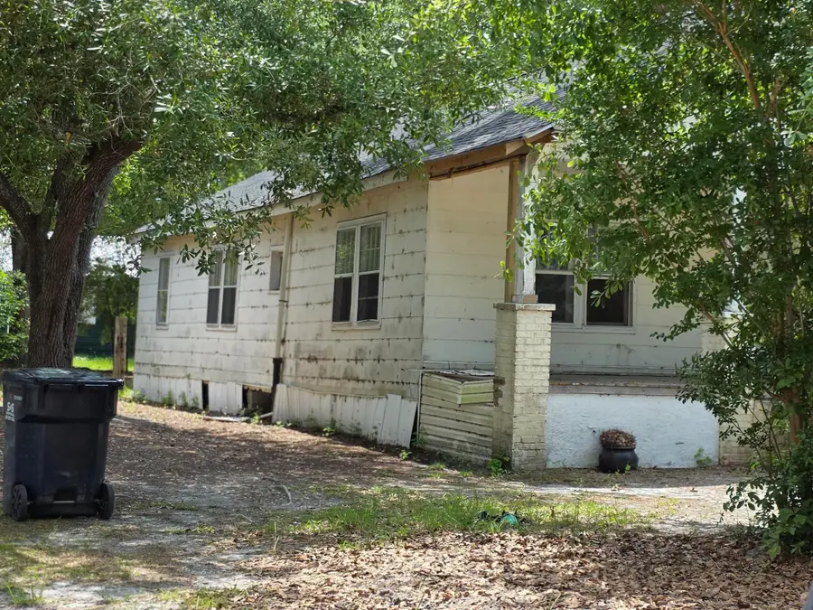 307 Alabama Street, Hampton, SC 29924 - #3