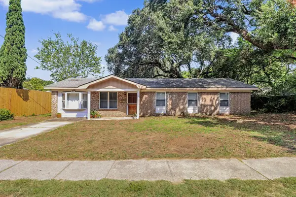 616 Center Street, Mount Pleasant, SC 29464