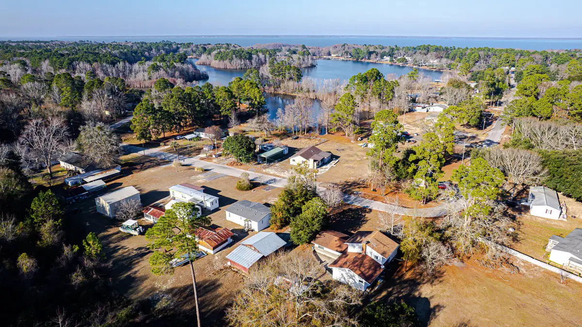 381 Fountain Lake Drive, Eutawville, SC 29048 - #1