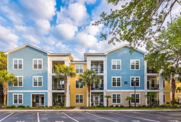 2200 Belle Isle Avenue #303, Mount Pleasant, SC 29464
