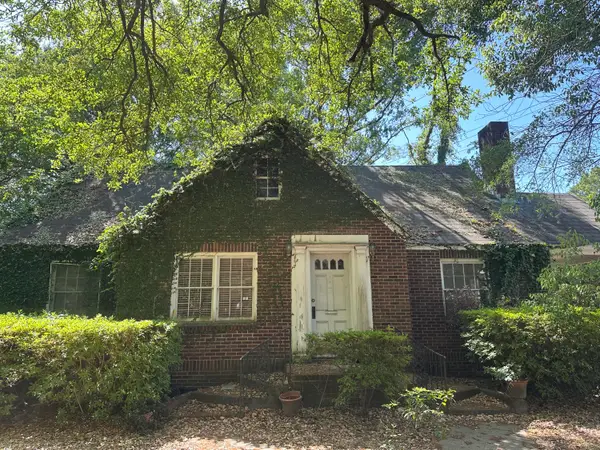 11 Oakdale Place, Charleston, SC 29407