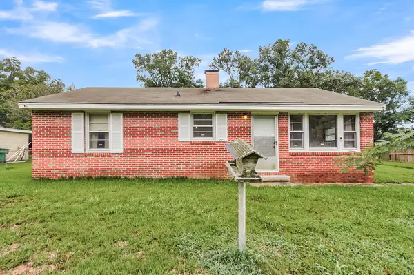 225 Laurel Avenue, Goose Creek, SC 29445