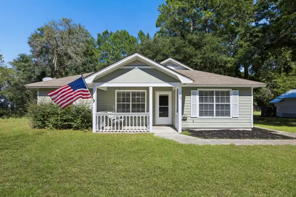 16 Robin Way, Beaufort, SC 29907