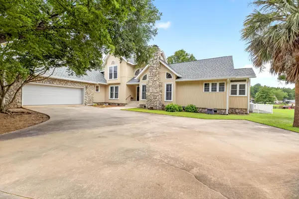 1120 Waters Edge Drive, Summerton, SC 29148