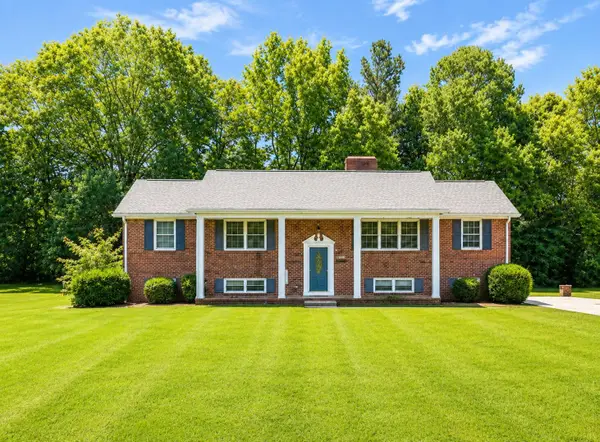 1753 Gary Street, Clinton, SC 29325