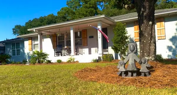 6010 Wedgewood Drive, Hanahan, SC 29410