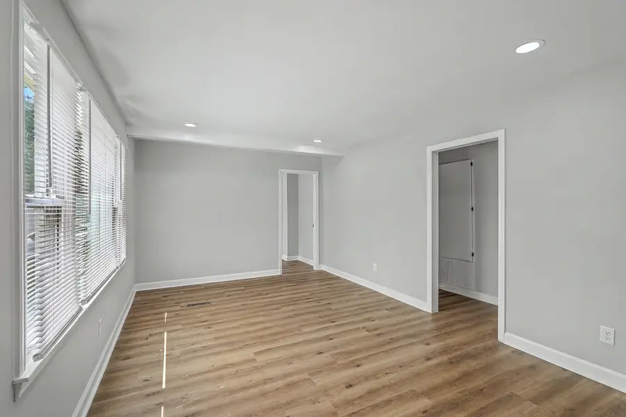 7620 Winchester Street, North Charleston, SC 29420 - #2