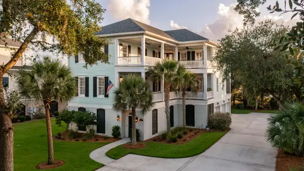 1853 Headquarters Plantation Drive, Johns Island, SC 29455
