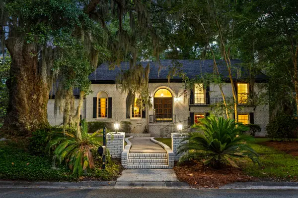 111 Seven Oaks Lane, Summerville, SC 29485
