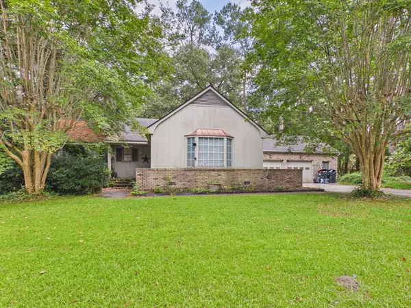 102 Candlewood Court, Summerville, SC 29485