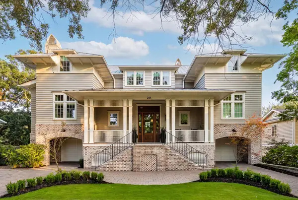 205 Mccants Drive, Mount Pleasant, SC 29464