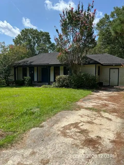 202 Pelican Lane, Ladson, SC 29456
