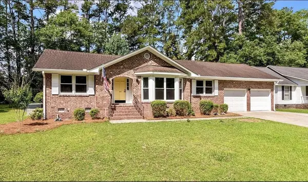 104 Blue Heron Drive, Summerville, SC 29485