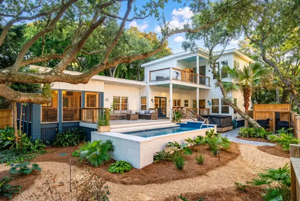 919 E Ashley Avenue, Folly Beach, SC 29439